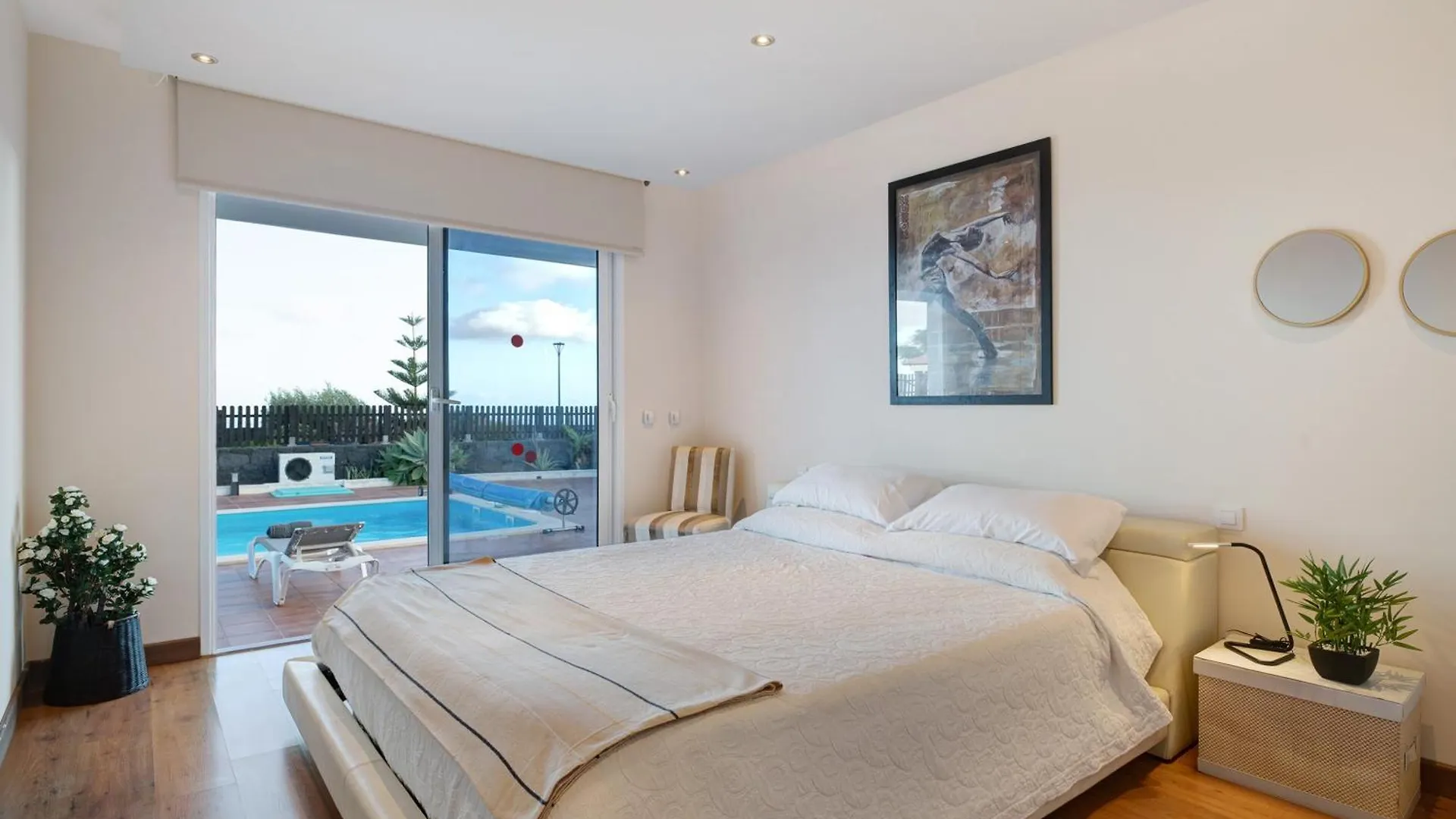 Ladera De Conil Villa Tias Spain