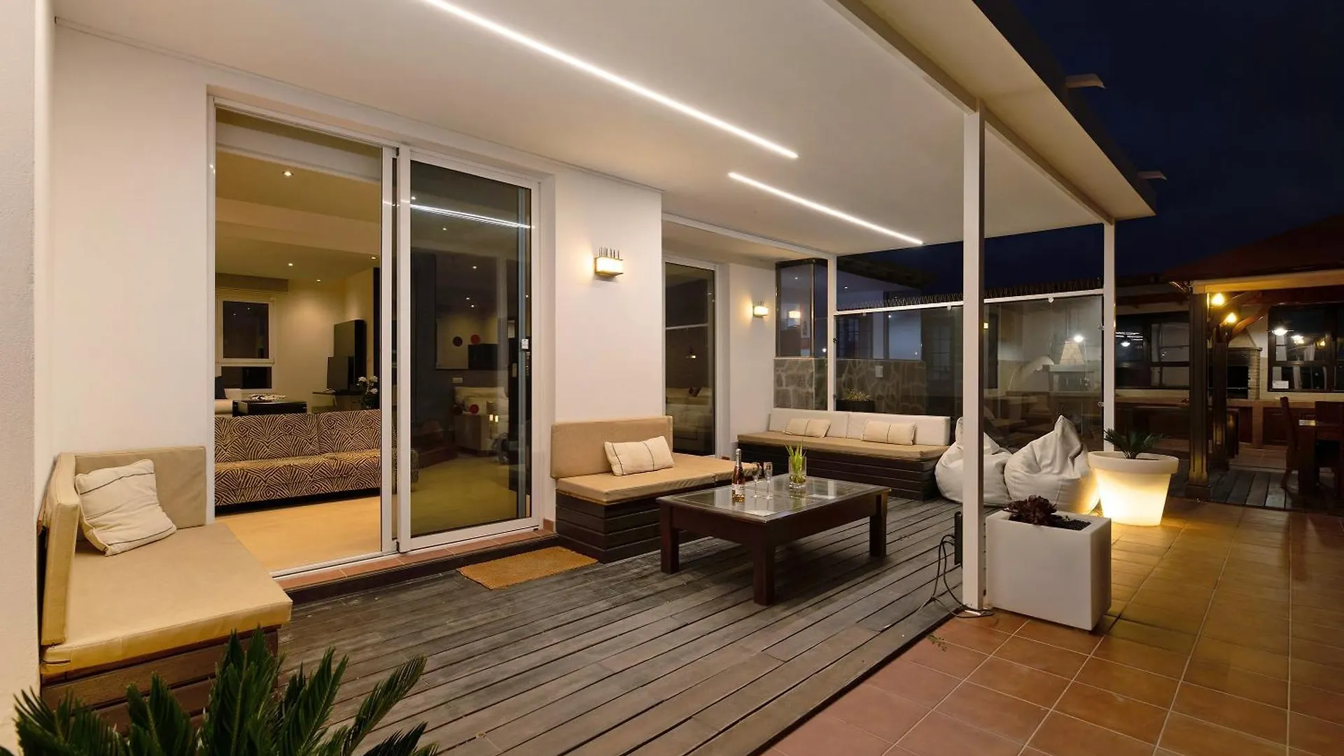 Ladera De Conil Villa Tias 0*,